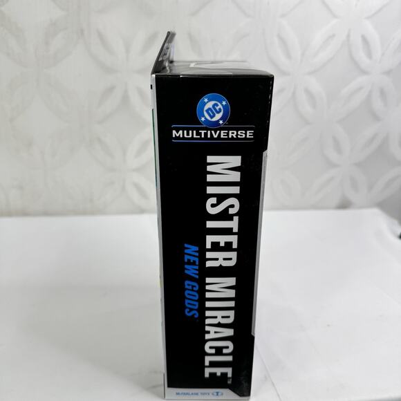 McFarlane Toys DC Multiverse Gold Label Collection Mister Miracle Action Figure - Picture 5 of 8